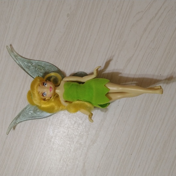 Walt Disney's Mattel Peter Pan Tinker Bell Barbie Doll & Christmas Tree Ornament - Picture 3 of 6